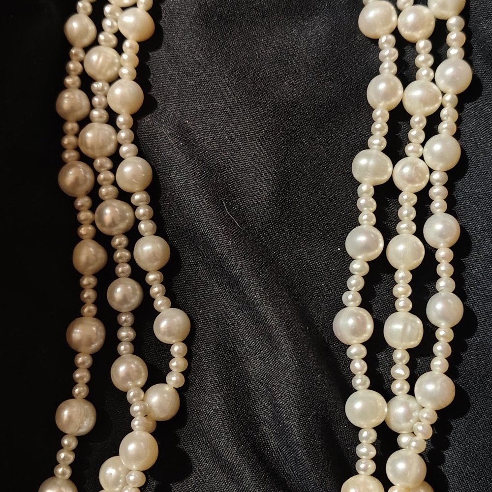 4K Gold Pearl Necklace with Organic Strands and Elegant Design